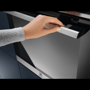 Four Pyrolyse 700 SteamCrisp®EOC8P29X- ELECTROLUX