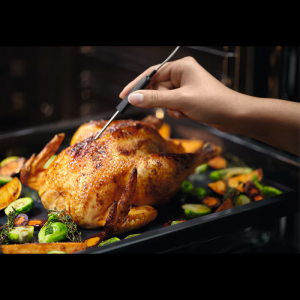Four Pyrolyse 700 SteamCrisp®EOC8P29X- ELECTROLUX