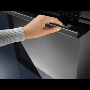 Four AquaClean 600 SurroundCook®EOF3H40TH – ELECTROLUX