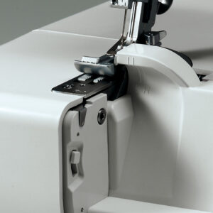Surjeteuse Elna eXtend 845